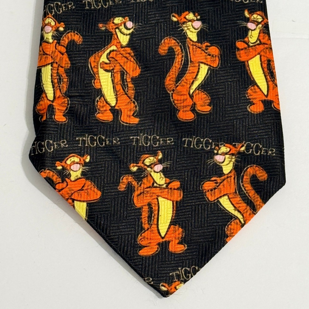 Disney Pooh Tigger Men's Silk Neck Tie Black Novelty Exquisite Apparel Korea